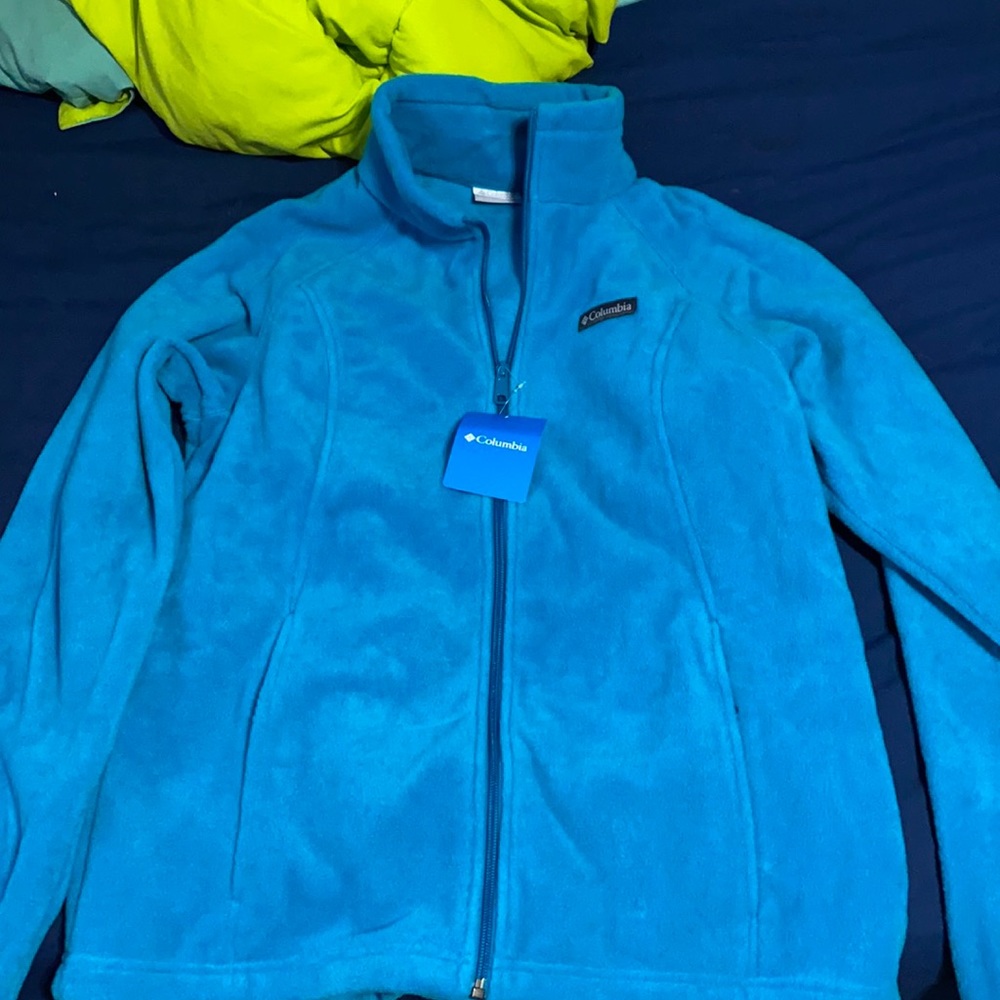 I’m selling a blue soft Columbia jacket brand new
